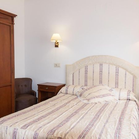 Hotel Avenida III Villadangos del Páramo Szoba fotó