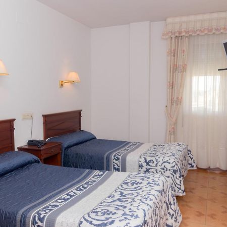 Hotel Avenida III Villadangos del Páramo Szoba fotó
